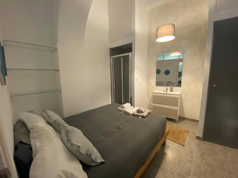 Апартаменты Quirky 1Br Just Off Main Street Prime Location Гибралтар Экстерьер фото